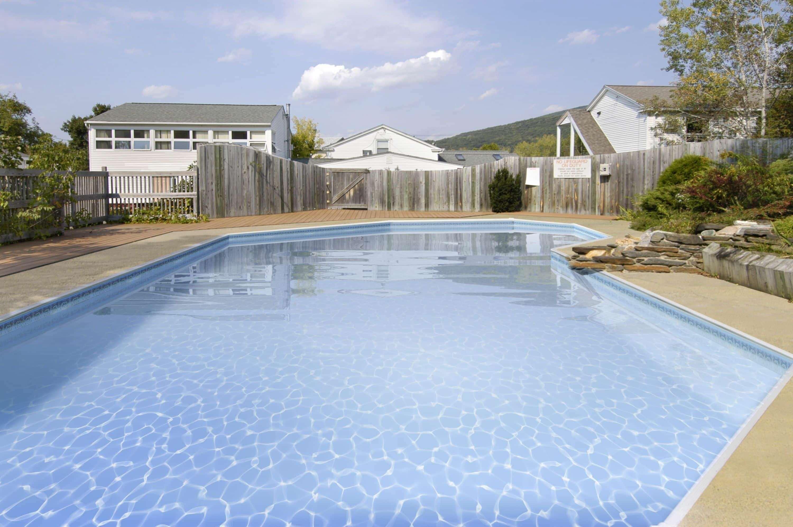 Howard Johnson By Wyndham Williamstown Esterno foto